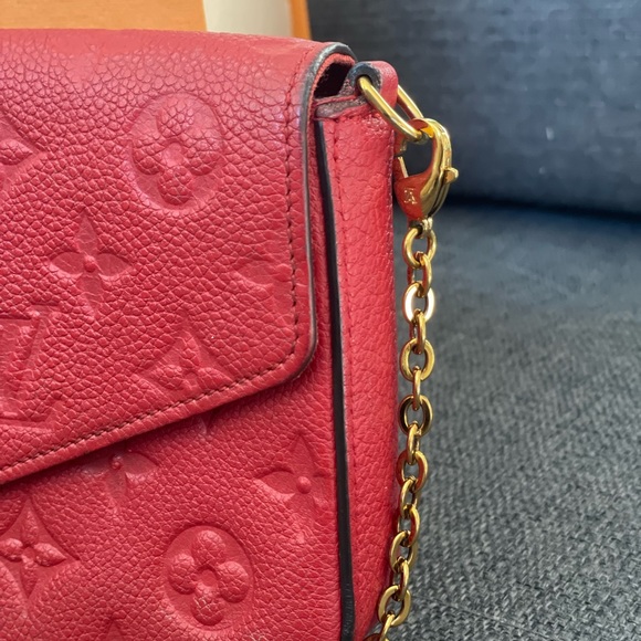 Louis Vuitton Félicie Pochette in monogram Empreinte Leather Scarlet Red - Picture 10 of 13